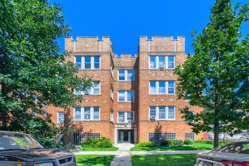 3b-4419 N Whipple St, Chicago, IL, 60625-3885 | Card Image