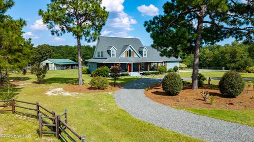 160 Calebs Run, Aberdeen, NC, 28315-4802 | Card Image