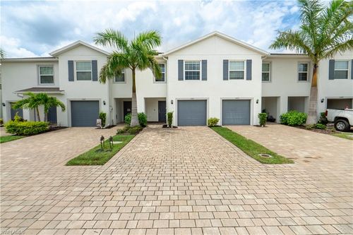 15421 Wildflower Cir, NAPLES, FL, 34119-4864 | Card Image