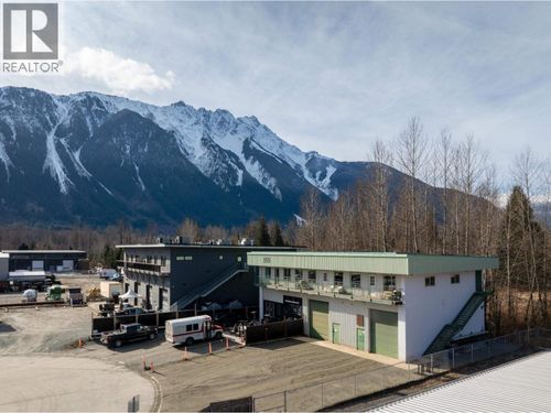 3-1920 Carpenter Rd, Pemberton, BC, V0N2L0 | Card Image