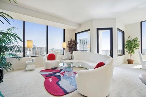 apt-2002-2828 Peachtree Rd Nw, Atlanta, GA, 30305-5116 | Card Image