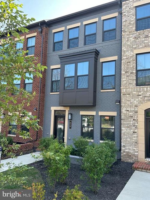 814 S Greenbrier St, ARLINGTON, VA, 22204-2704 | Card Image