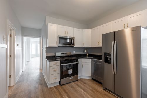 2-4340 W Shakespeare Ave, CHICAGO, IL, 60639-3550 | Card Image
