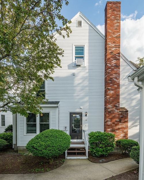 apt-4-28 Court St, Mansfield, MA, 02048-2282 | Card Image