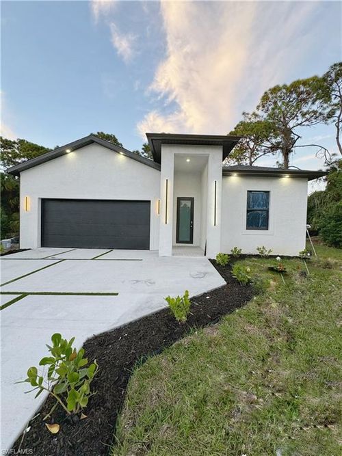 5037 Pinetree Cir, Labelle, FL, 33935-5389 | Card Image