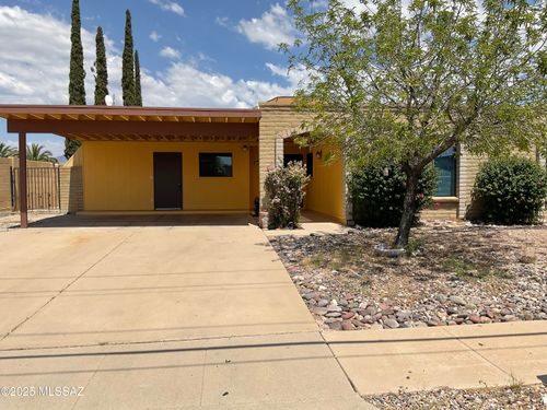 9521 E 29th Street, Tucson, AZ, 85748 | Card Image