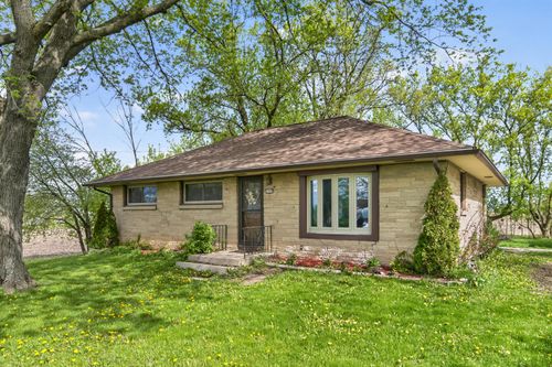 3440 W 5 Mile Rd, Raymond, WI, 53108 | Card Image