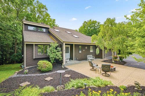 842 Route 284, Westtown, NY, 10998-3449 | Card Image