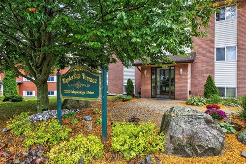 303-2020 Mapleridge Dr, Peterborough, ON, K9K1W2 | Card Image