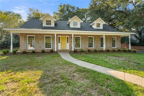 728 Spring Station Rd, Mobile, AL, 36609-6107 | Card Image