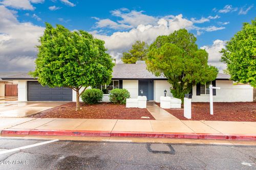 2722 S Pennington, Mesa, AZ, 85202-7455 | Card Image