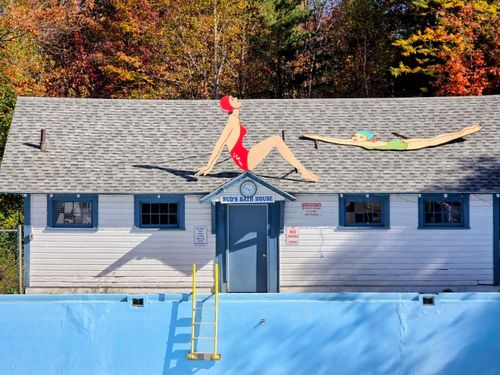 42 Maple St, Bethlehem, NH, 03574-4111 | Card Image