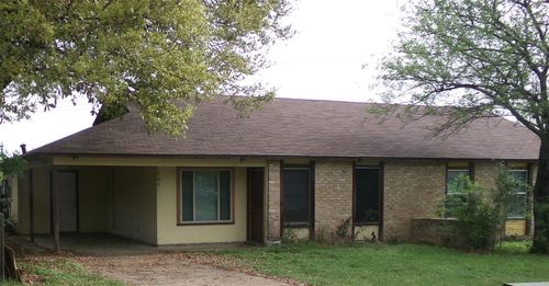 b-900 Sahara Ave, Austin, TX, 78745-3838 | Card Image