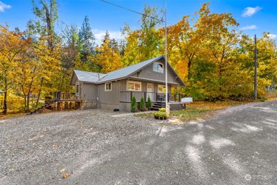 5186 Squilchuck Road, House other with 3 bedrooms, 2 bathrooms and 1 parking in Wenatchee WA | Image 2