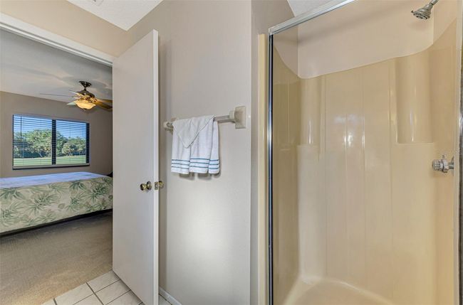 APT-5 - 927 Capri Isles Blvd, Condo with 2 bedrooms, 2 bathrooms and null parking in VENICE FL | Image 20