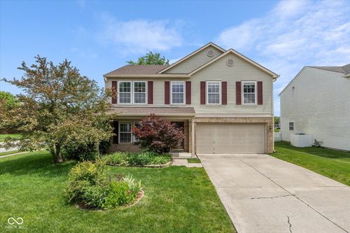 14523 Lee Stewart Ln, Fishers, IN, 46038-5922 | Card Image