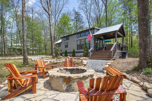 11 Acorn Cv, Tracy City, TN, 37387-2403 | Card Image