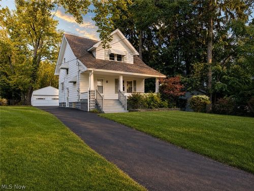 16029 Friend Ave, Maple Heights, OH, 44137-2839 | Card Image