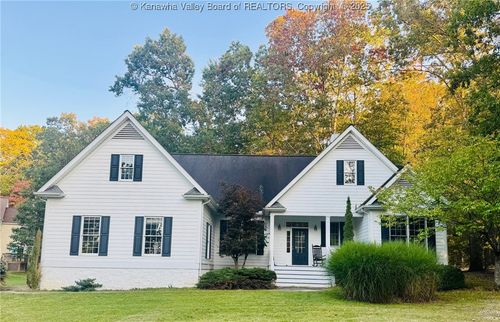 109 Hawthorn Ln, Daniels, WV, 25832-9270 | Card Image