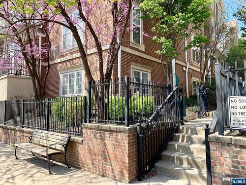 200 Dey St, Harrison, NJ, 07029-1884 | Card Image