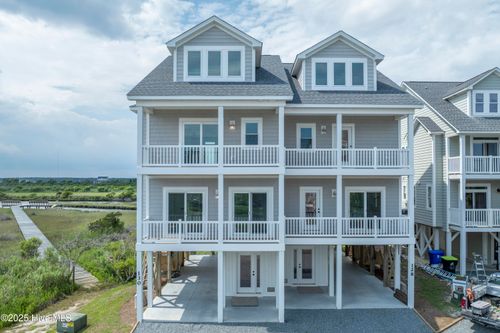 130 Sea Oaks Ct, N Topsail Beach, NC, 28460-8260 | Card Image