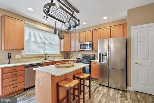 15636 Avocet Loop, WOODBRIDGE, VA, 22191-5509 | Card Image