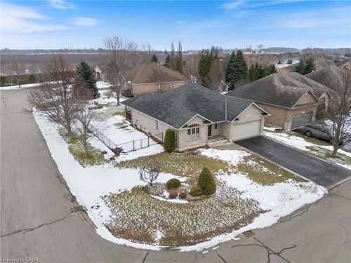 332 Duncombe Rd, Waterford, ON, N0E1Y0 | Card Image