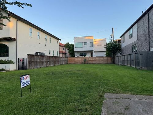 4303 Holt St, Bellaire, TX, 77401-5618 | Card Image