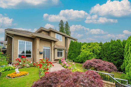 8015 11th Ave, Burnaby, BC, V3N2N8 | Card Image