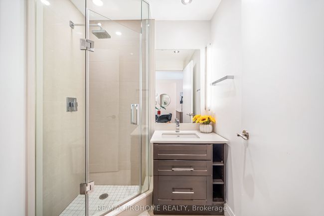 213 - 21 Clairtrell Rd, Condo with 2 bedrooms, 2 bathrooms and 1 parking in Toronto ON | Image 30