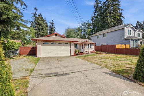 22219 66th Avenue W, Mountlake Terrace, WA, 98043 | Card Image