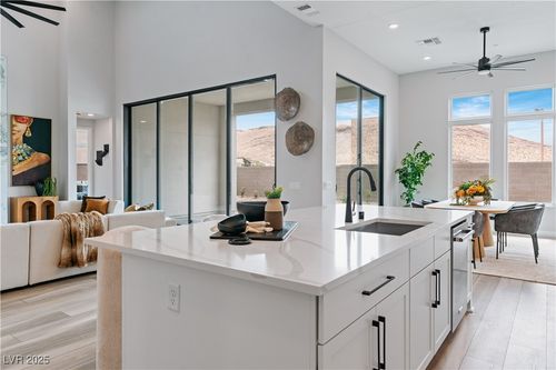 11173 Concord Valley Dr, Las Vegas, NV, 89135-3669 | Card Image