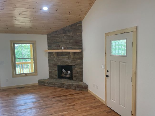 60 Lazy Creek Ln, Home with 2 bedrooms, 2 bathrooms and null parking in Murphy NC | Image 37