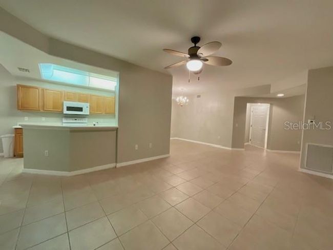 Living Room Area | Image 27