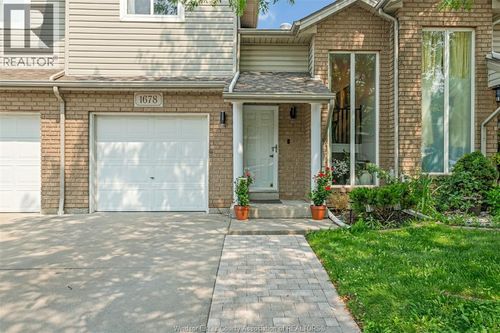 1678 Fieldcrest Lane, Tecumseh, ON, N8N4Z8 | Card Image