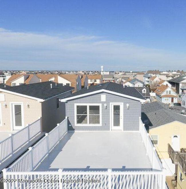 218 Sumner Ave, House other with 5 bedrooms, 4 bathrooms and null parking in Seaside Heights NJ | Image 16