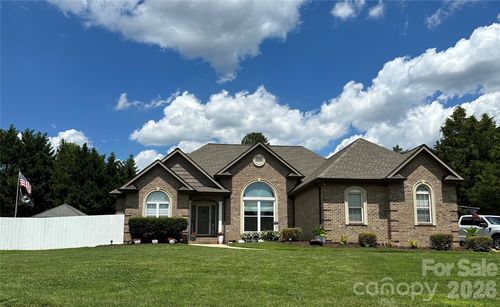 215 Thompson Ct, Indian Trail, NC, 28079-5299 | Card Image