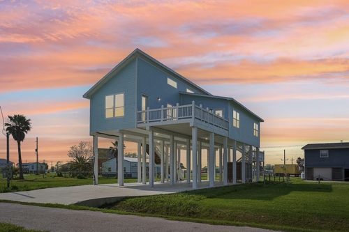 2115 Seahorse Ln, Crystal Beach, TX, 77650 | Card Image
