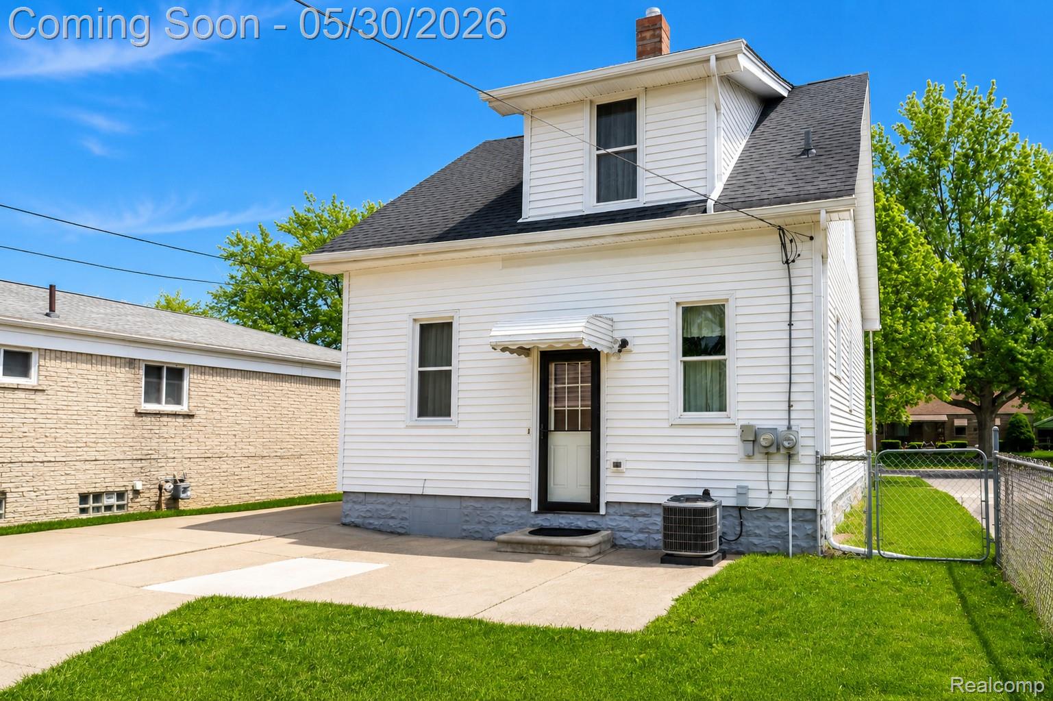 Residential in Lincoln Park 2