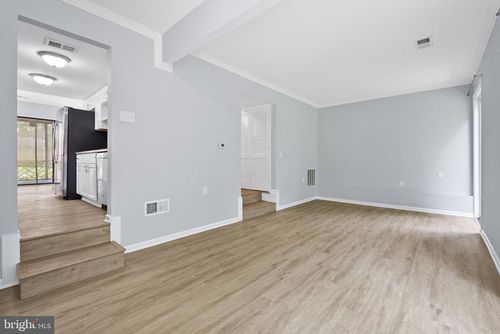 2573 Paxton St, WOODBRIDGE, VA, 22192-3406 | Card Image
