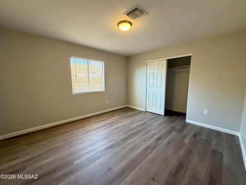 1-506 N Iroquois Ave, Tucson, AZ, 85745-3183 | Card Image