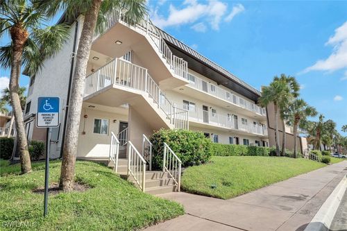 g102-1008 Manatee Road, NAPLES, FL, 34114 | Card Image