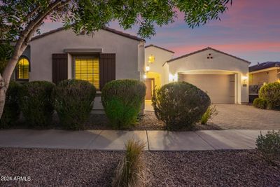 10521 E Hawk Avenue, House other with 3 bedrooms, 3 bathrooms and null parking in Mesa AZ | Image 1