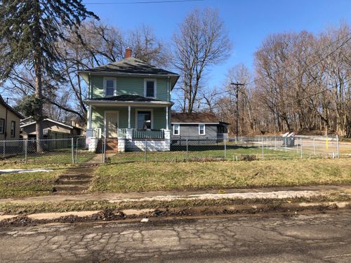 315 N Red Bud Trl, Buchanan, MI, 49107-1310 | Card Image