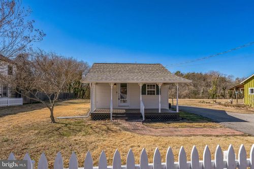 18623 Bells Hotel Pl, BENEDICT, MD, 20612-3007 | Card Image