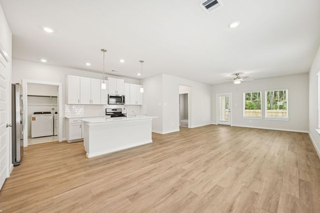 18668 Pressweood Way Dr, House other with 4 bedrooms, 3 bathrooms and 2 parking in New Caney TX | Image 5