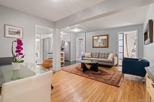 apt-330-139-15 83rd Ave, Briarwood, NY, 11435-1517 | Card Image