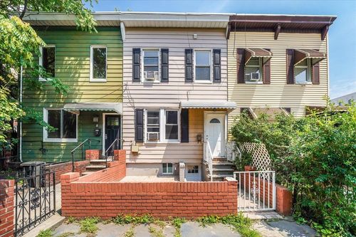 4 Rademan Pl, Jersey City, NJ, 07310-1113 | Card Image