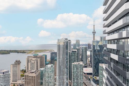 7212-138 Downes St, Toronto, ON, M5E0E4 | Card Image