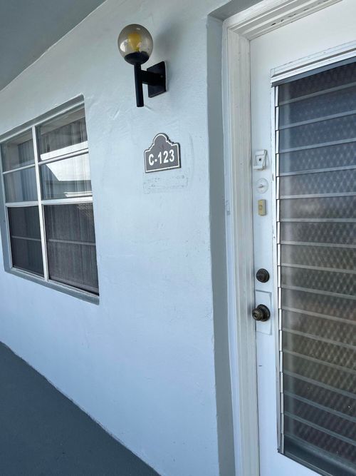 c-123 Normandy C, Delray Beach, FL, 33484-4749 | Card Image